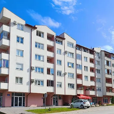 Felix Istocno Sarajevo *